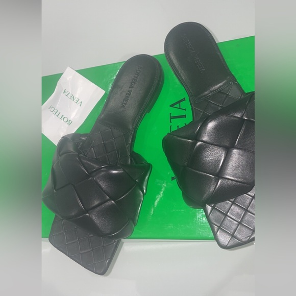 Bottega Veneta Maxi Tubolare Intreccio Lagoon. 100% Authentic. - Picture 2 of 3